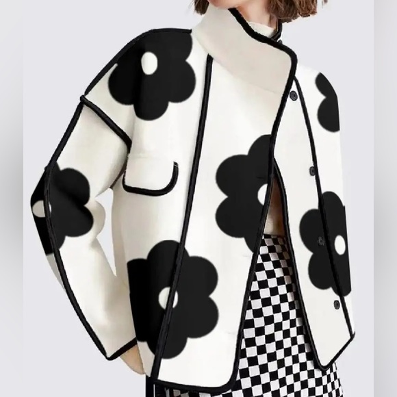 Lena Vie Boutique Jackets & Blazers - Lena Vie Black Daisy White Pull On Open Front Blazer Coat